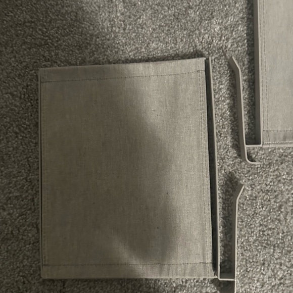 Shelf Dividers Light Gray - Brightroom™‎ (pack contains 2 dividers) - Picture 4 of 7